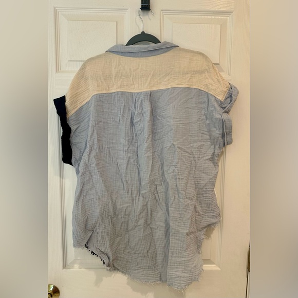 Fair-And-Square Button Up Umgee Top - Picture 2 of 5